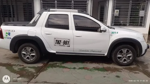 Renault Duster Oroch 2.0 Intens 4X4