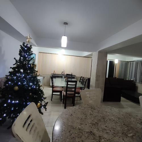 Se Alquila Lindo Apartamento En Tucacas. Promoción Enero2024