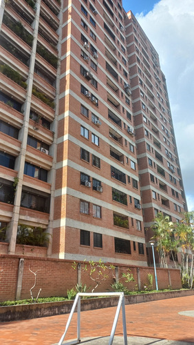 Vendo Este Lindo Apartamento Con Una Vista Increíble 