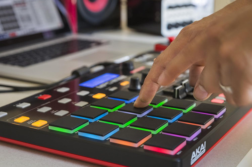 Controlador Midi Akai Mpd232 Usb Con Faders Profesional