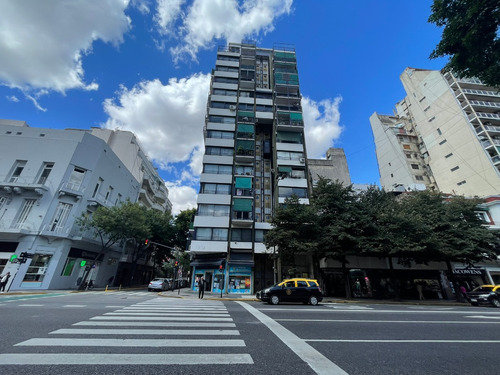 Departamento En Venta A Refaccionar En Congreso, Increíble Vista Y Sol.