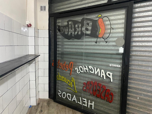Excelente Local En Esquina Alquiler Aristóbulo Del Valle Y Avellaneda Pancheria /maxi Kiosco