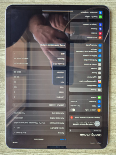 iPad Pro 11 Wifi 128gb M2 (4ta. Generación) + Magic Keyboard (Usado)