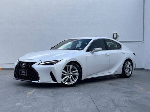 Lexus IS 4p 300 Premium L4/2.0/T Aut