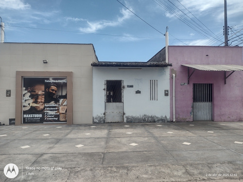 São 2 Casas Com Um Ponto Comercial Total De 216m4