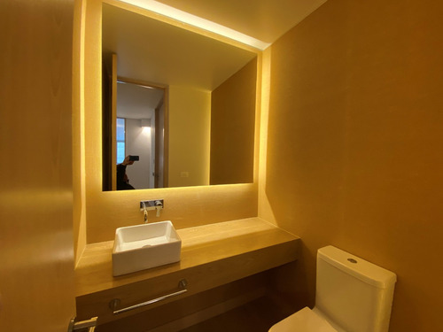 Dpto, 3 Dorm.+ 3 Baños + 3 Est. Manquehue Oriente, Nuevo