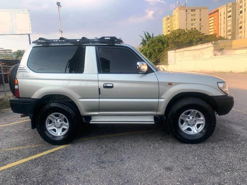 Imagen 4 de 10 de Toyota Meru 2009 4x4 Sincrónico