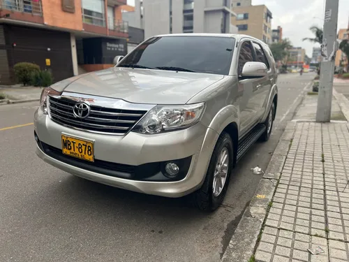 Toyota Fortuner 2.7l 4x2