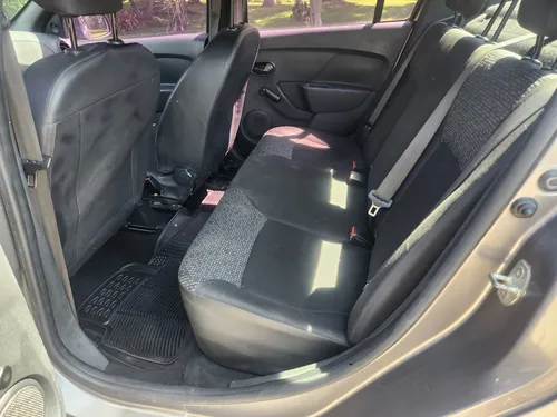 Renault Logan life