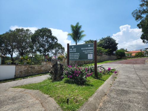 Venta De Villa Ahuehuete Dentro De Fracc Gran Reserva Con Todos Los Servicios En Ixtapan De La Sal Edomex