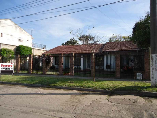 Imagen 2 de 14 de Casa En Venta Cond En Ituzaingo Sur