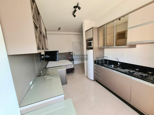 Imagem 2 de 12 de C E N T R O Apartamento Tipo S T Ú D I O - Pronto Para Marar Ou Alugar, Com Geladeira, Microondas, Fogão Cooktop, Cama De Casal E Marcenaria - 204 - 70283760