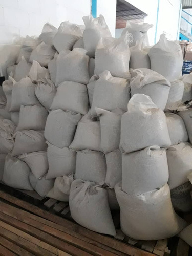 Piedra De Granito NÂș 0 Gris Claro Saco 20 Kg