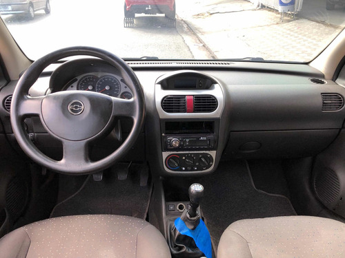Imagem 10 de 11 de Chevrolet Corsa Sedan 2012 1.4 Premium Econoflex 4p