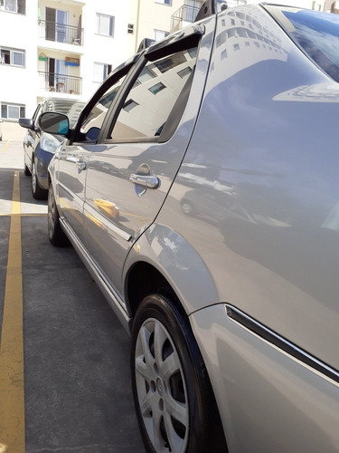 Fiat Siena 2013 1.0 El Flex 4p