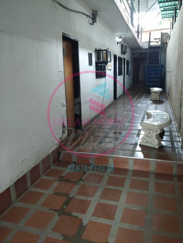 Imagen 7 de 8 de Venta De Casa Con Locales, Ubicado En El Centro De Santa Teresa Del Tuy.