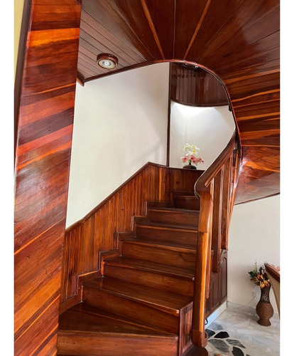 Venta De Casa Con Aparta-estudio Conjunto Cerrado Postobón-santa Marta
