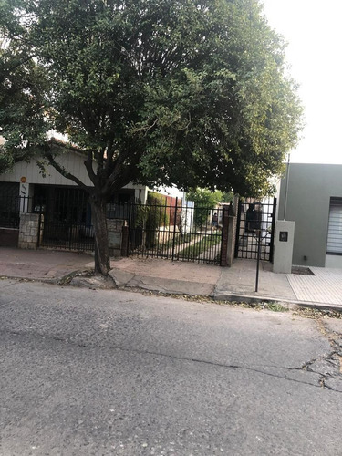 Venta Casa Mas Departamento-barrio Colon!!!