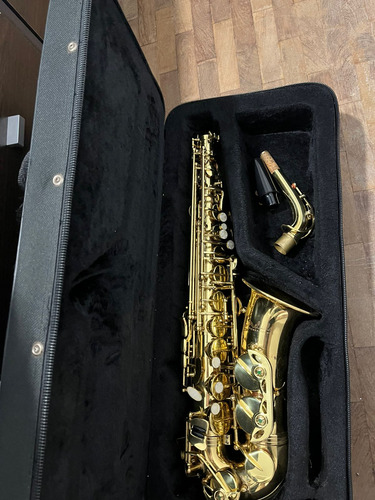 Saxo Alto Conn Selmer Prelude Dorado (Usado)