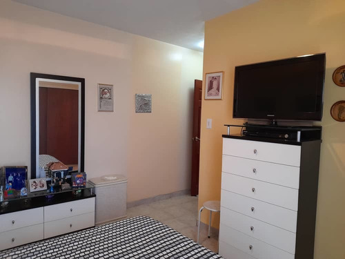 Imagen 6 de 14 de Apartamento Totalmente Remodelado Urb. El Picacho San Antonio