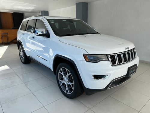 Jeep Grand Cherokee 3.6 Limited Lujo 4X2 At