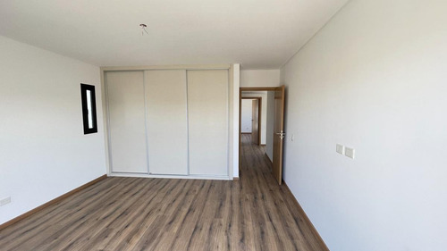 Imagen 9 de 30 de Casa 4 Dormitorios Pileta Barrio Cerrado San Sebastian Funes