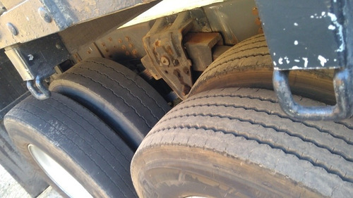 Imagem 6 de 14 de Volvo Vm 260