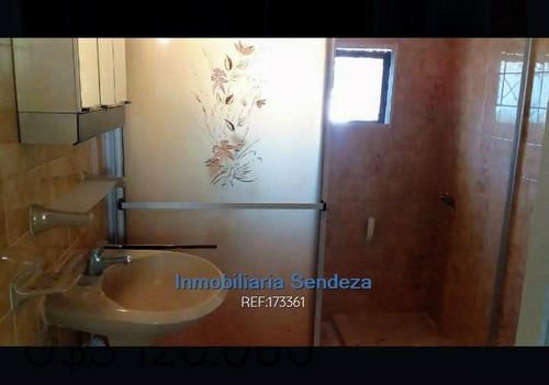 Imagen 8 de 18 de Dos Casas, Entrada Para Autos, Con Rentas. Ideal Inversores Cw173361