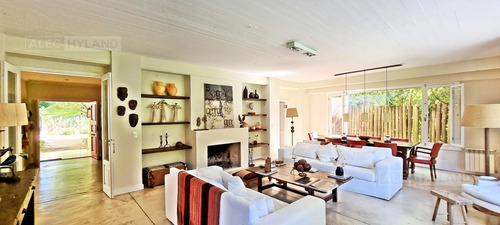 Imagen 10 de 30 de Casa Con 5 Dormitorios En Venta En - Las Lomas-schoenstatt, San Isidro