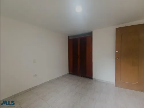 Casa Unifamiliar En Venta En Altos Del Castillo #2(mls#253756)