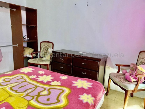 Imagen 7 de 12 de Acogedora Casa En Venta En Conjunto Privado De La Urb. Pedro Manuel Arcaya 04146954944 23-7780
