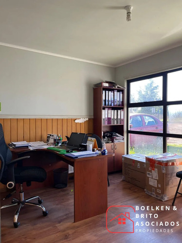 Centro De Bodegaje En Terreno De 35.000 M2 (166470)