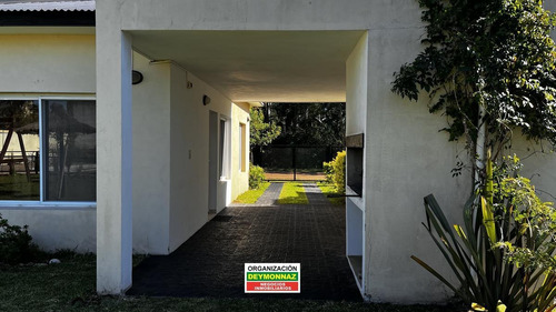 Imagen 19 de 30 de Complejo Turístico En Venta En Colón Entre Ríos Piscina