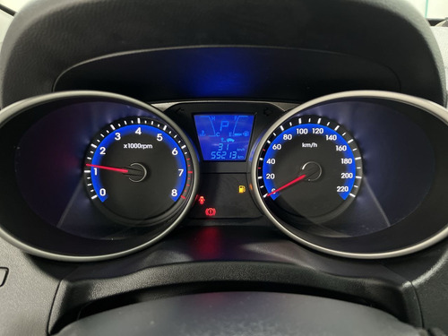 Imagem 11 de 14 de Hyundai Ix35 2.0 Gl 2wd (aut) (flex)