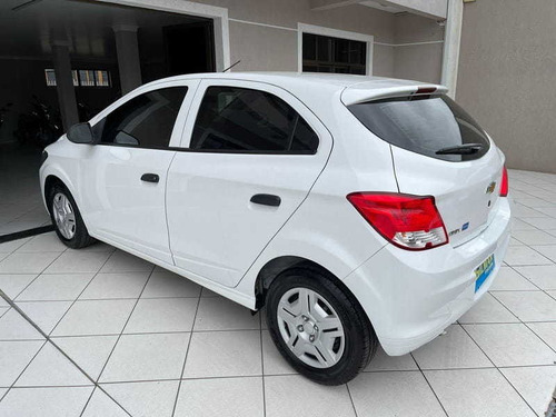 Imagem 7 de 14 de Chevrolet Onix 1.0 Mt Joy 2018
