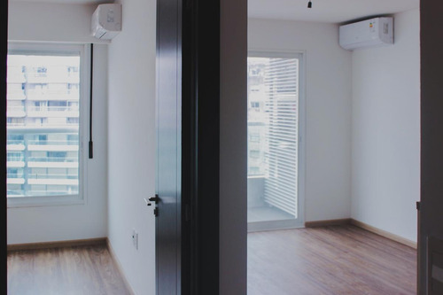 Vente Y Alquiler De Apartamento 1 Dormitorio Con Balcón En Pocitos
