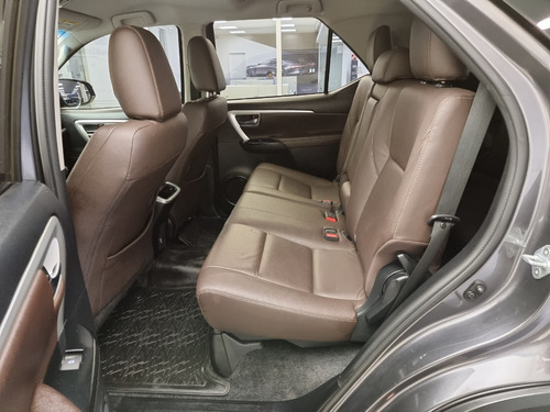 Toyota Hilux Sw4 Tdi Srx 4x4 At 7 Asientos 2020 - Lenken