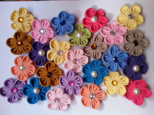 Imagen 3 de 4 de Lindas Flores En Tela