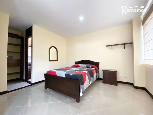 Casa En Arriendo En Loma Del Escobero. Cod A11426