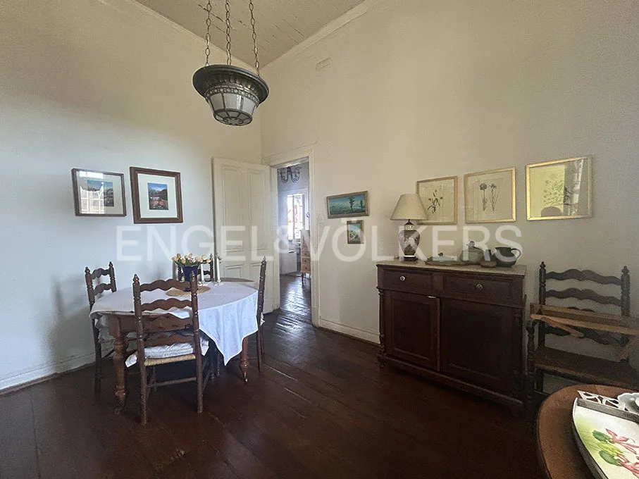 Imagen 4 de 18 de Casona Ubicada En Barrio Residencial De Viña Del Mar