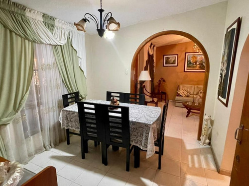 Imagen 12 de 14 de En Venta Gran Casa En Turmero 04121460083