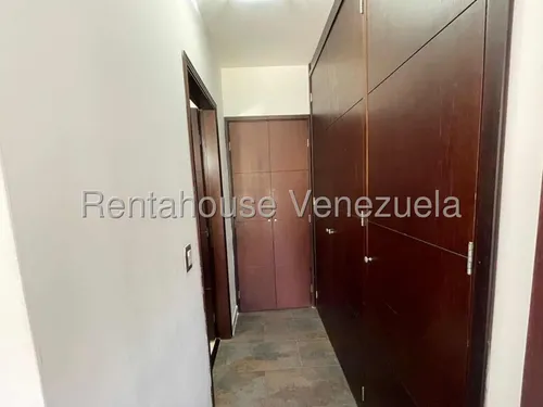 Apartamento En Lomas Del Sol