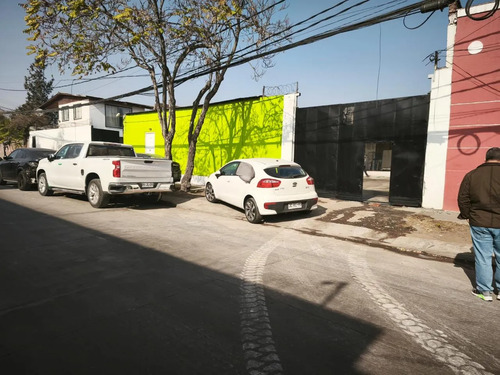 Arriendo Bodega  Con Oficinas  520 M2 Uso Industrial