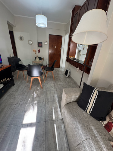 Departamento De Un Dormitorio En Alquiler - 45 Entre 12 Y 13 La Plata