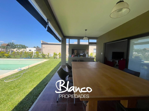 Casa En Venta En Pilar Del Este, San Ramón, Pilar, G.b.a. Zona Norte