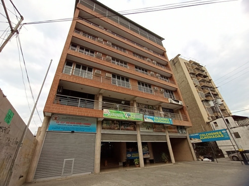 Local En Alquiler En Charallave Con Fondo De Comercio