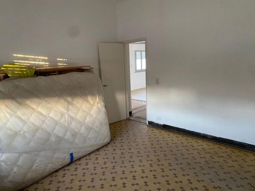 Casa En Venta - 2 Dormitorios 1 Baño - Pergamino