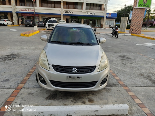 Imagen 5 de 15 de Dzyre Suzuki Swift Dzire Sedan