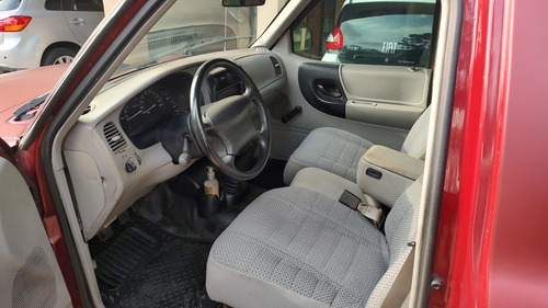 Ford Ranger 2.5 Std 6 4x2 2p
