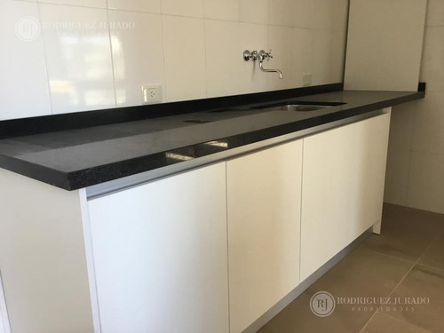 Imagen 21 de 30 de Casa A La Laguna De Excelentes Terminaciones - El Canton